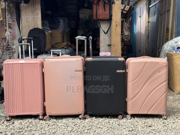 Large Size Trolley Traveling Bag 27-28 Inches at Plbagsgh · Photo 2