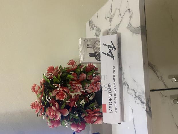 Silver Laptop Stand Available for Sale · Photo 1