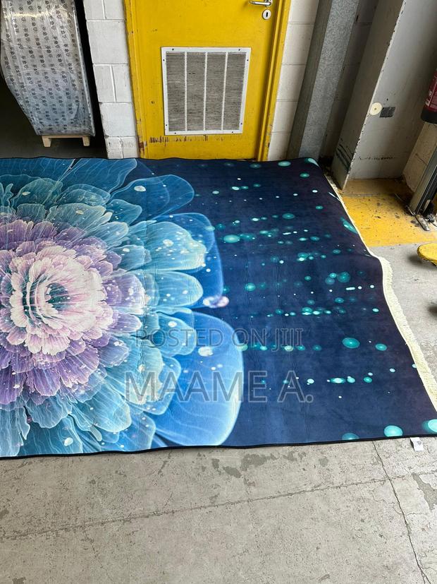 4 Rugs in Different Colours · Photo 1