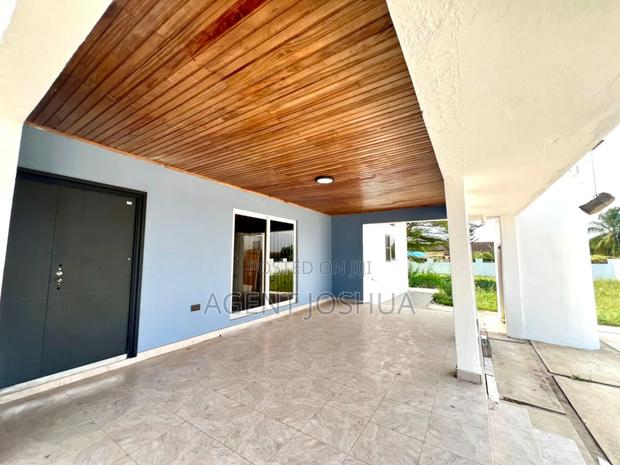 4bdrm House in Manet Court Estate, Airport Residential Area for rent · Photo 8