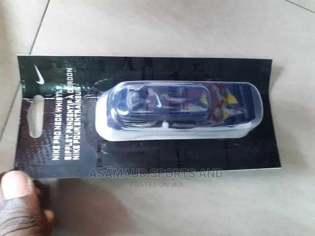 Original Whistle At Cool Price · Photo 3