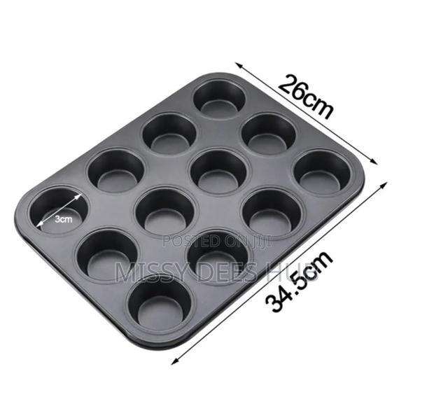 Non-Stick Cupcake Tray - 12 Holes · Photo 5