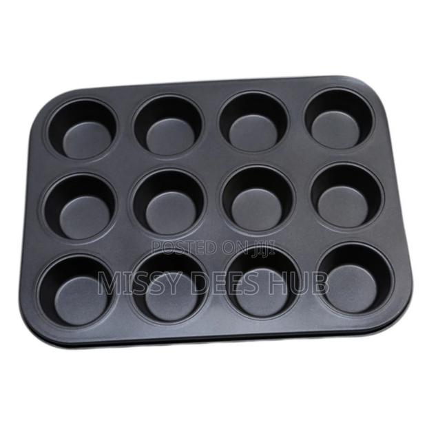 Non-Stick Cupcake Tray - 12 Holes · Photo 3