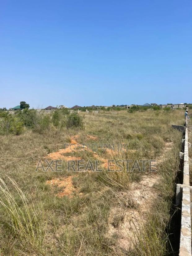 Accredited Beach Road Gated Lands at Prampram · Photo 2