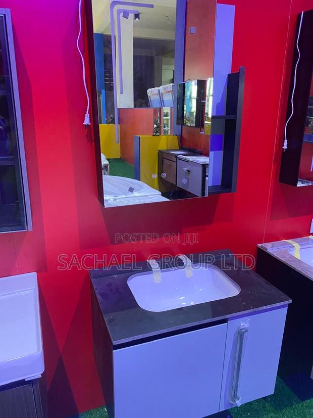 60cm Cabinet Basin · Photo 2