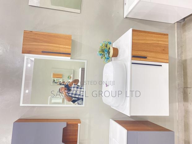 Countertop Cabinet Basin · Photo 2