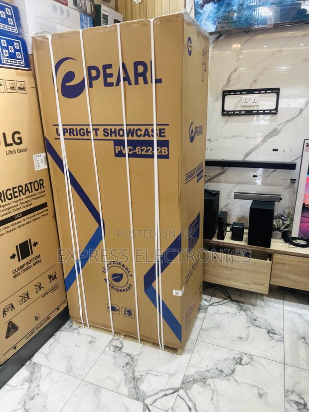 PVC-622-2b Double Door Display Fridge Pearl White · Photo 1