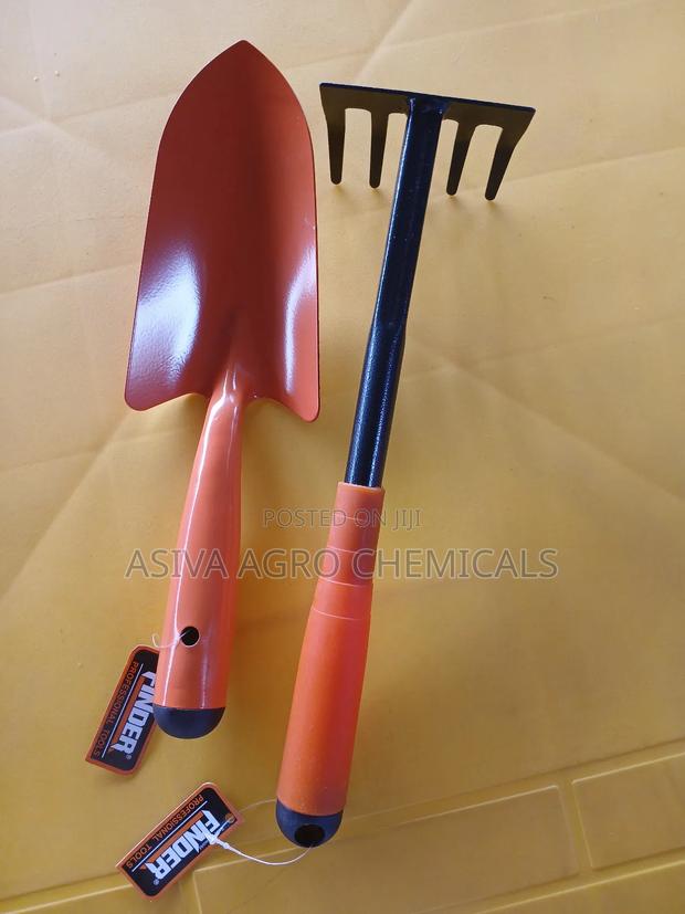 Gardening Tools · Photo 3