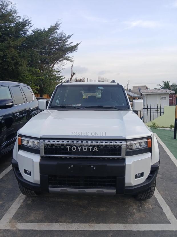 New Toyota Land Cruiser Prado 2024 White · Photo 2