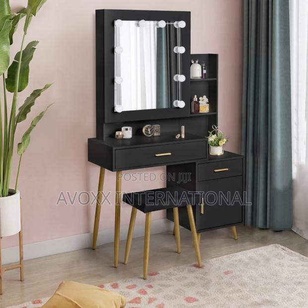 Ktaxon Vanity Table Set Makeup Vanity Desk With Drawers · Photo 7