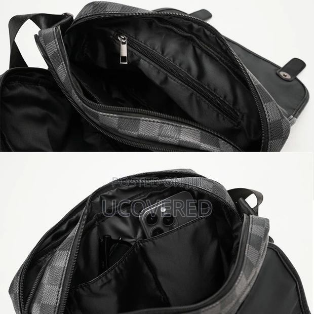 Vintage Genuine Leather Side/Shoulder Bag · Photo 2