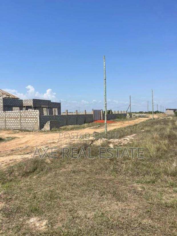 Authentic Lands PLUS Pillars at Prampram Beach Road · Photo 1