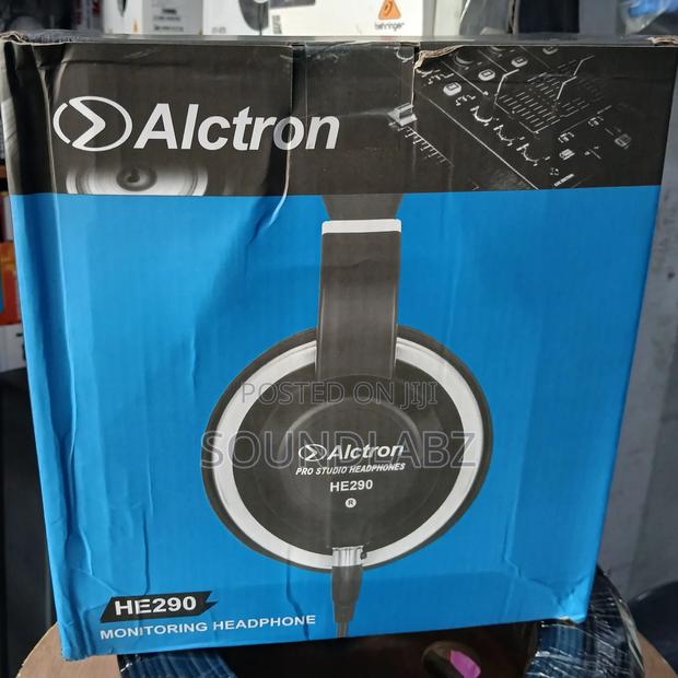 Alctron HE290 Pro Studio Monitoring Headphones · Photo 1