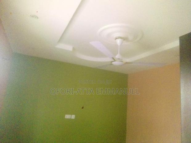 1bdrm Room & Parlour in Amasaman 3 Junction, Pokuase for rent · Photo 3