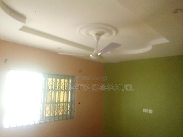 1bdrm Room & Parlour in Amasaman 3 Junction, Pokuase for rent · Photo 7