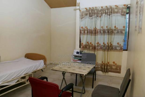 Clinic For Rent At Dome · Photo 6