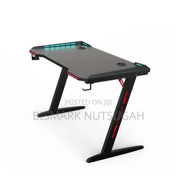 Gaming / Laptops Table For Sale · Photo 4