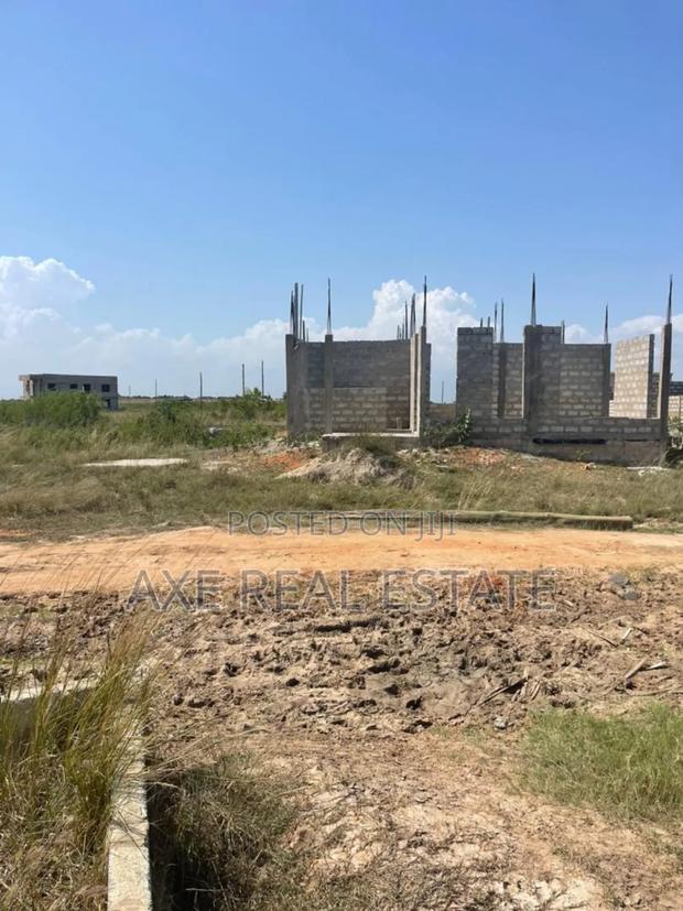 Nice Multipurpose Plots at Tema Community 25 Devtraco · Photo 1