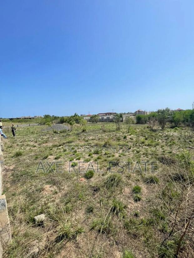 Free Court Certified Document on Plot at Afienya - Shai Hills · Photo 2