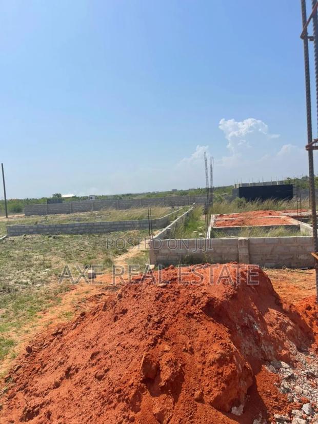 Promotional Offers on Full Plot at Prampram Beach Road · Photo 2