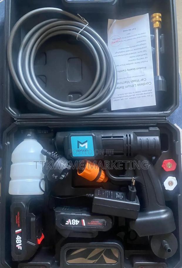 Pressure Washer 2 Batteries · Photo 1