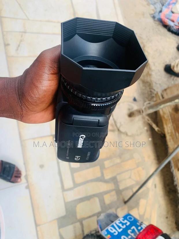 Unleash Your Creativity With Canon Legria G25 Camcorder · Photo 1
