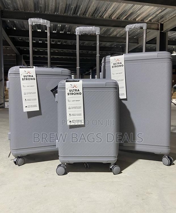 Original Ultra Strong 3set Unbreakable Traveling Bag · Photo 1