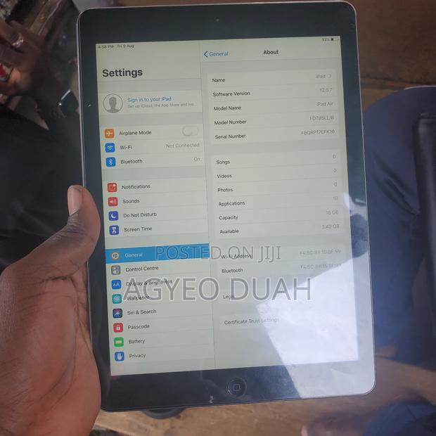 Apple iPad Air 16 GB Silver · Photo 1
