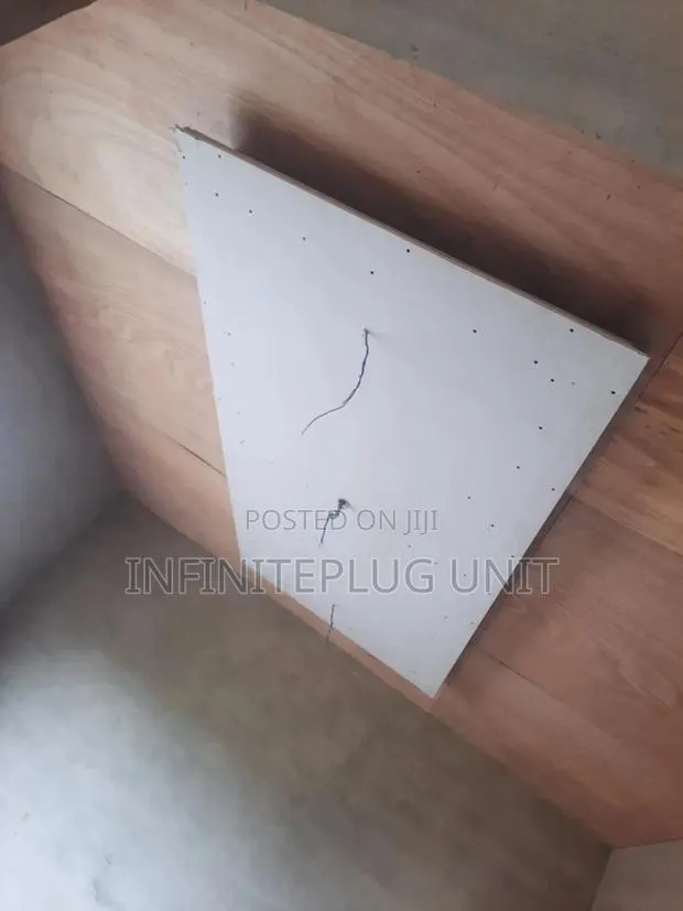 Plywood Pop Ceiling Available · Photo 1