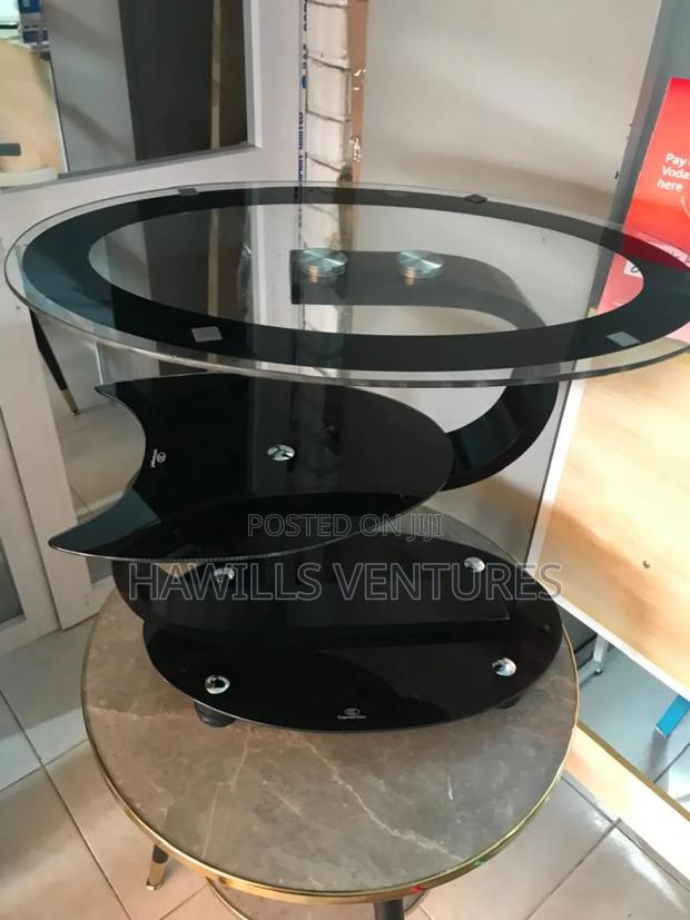 Glass Side Table · Photo 1