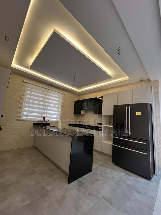 Furnished 5bdrm House in Ashaley Botwe for sale · Photo 7