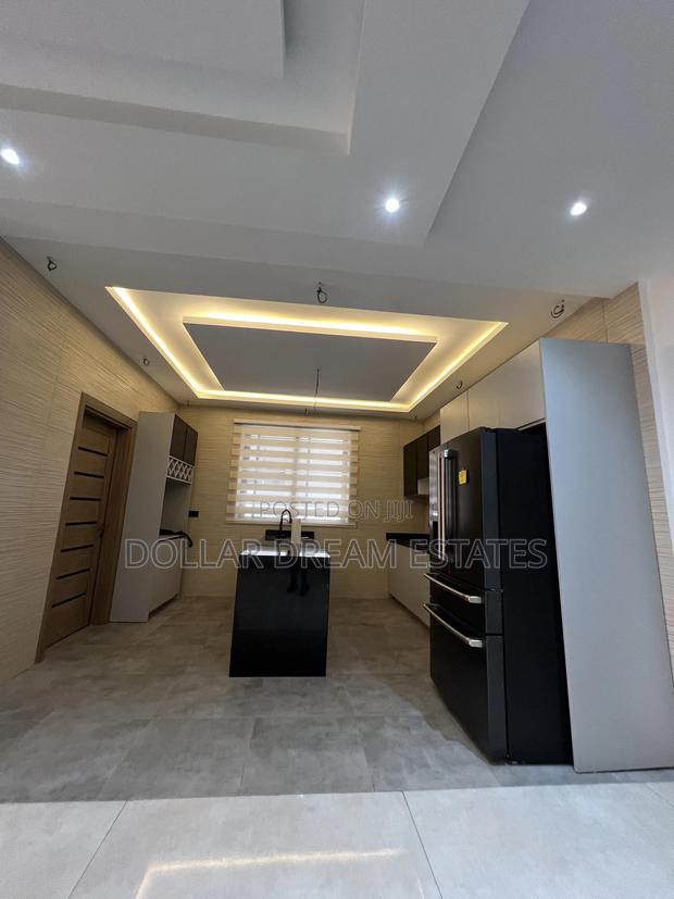 Furnished 5bdrm House in Ashaley Botwe for sale · Photo 8