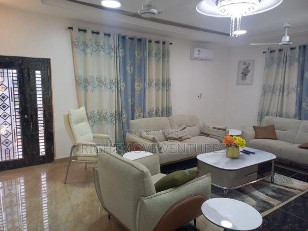 Fully Furnished 2 Bedrooms Apartment at Anaji · Photo 8