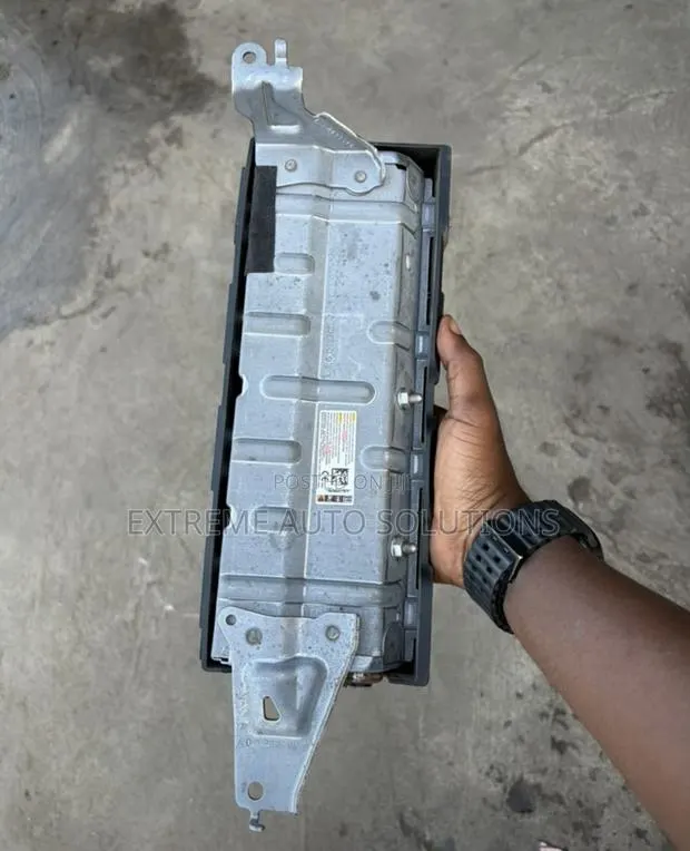 Honda Civic Passenger Knee Airbag 2023-26 · Photo 1