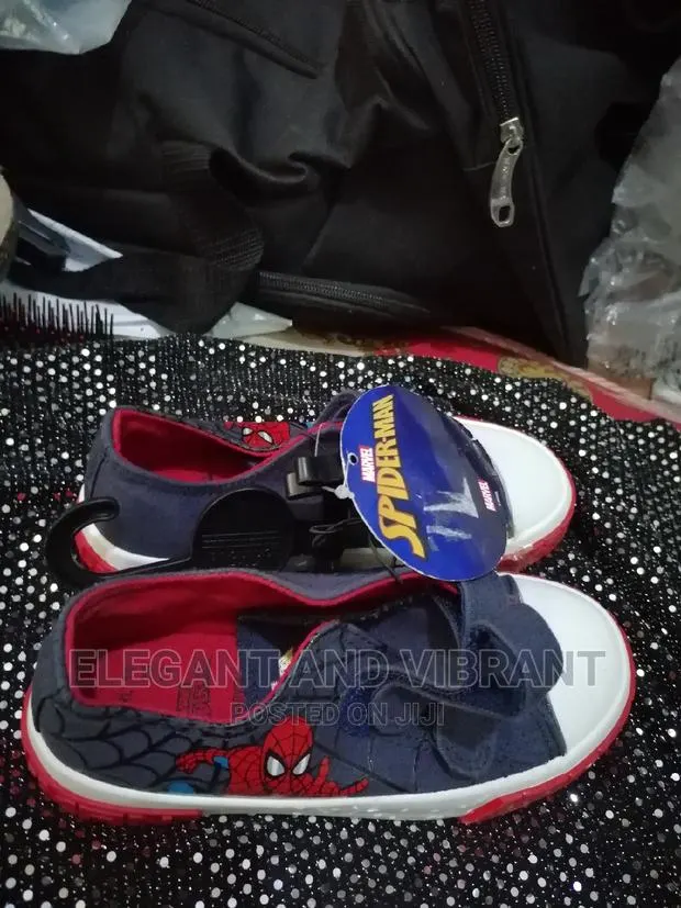Kids Brand New Shoes From the UK, Spider Man Canvas · Photo 2