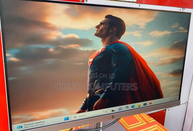HP 24'' Inch Monitor · Photo 6