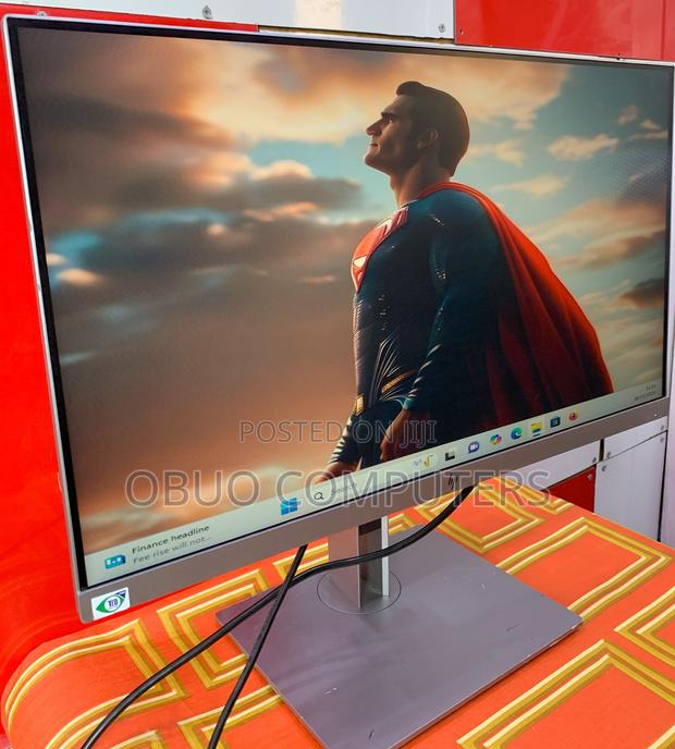 HP 24'' Inch Monitor · Photo 7