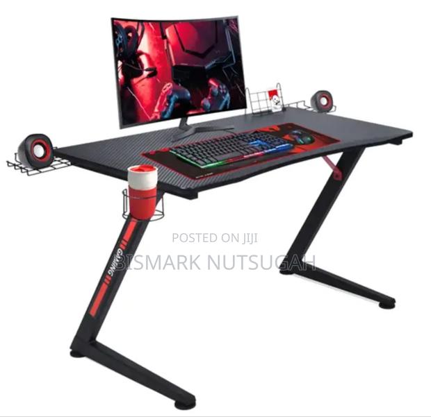 Gaming / Laptops Table For Sale · Photo 2