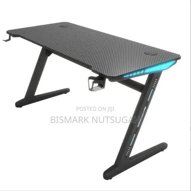 Gaming / Laptops Table For Sale · Photo 7