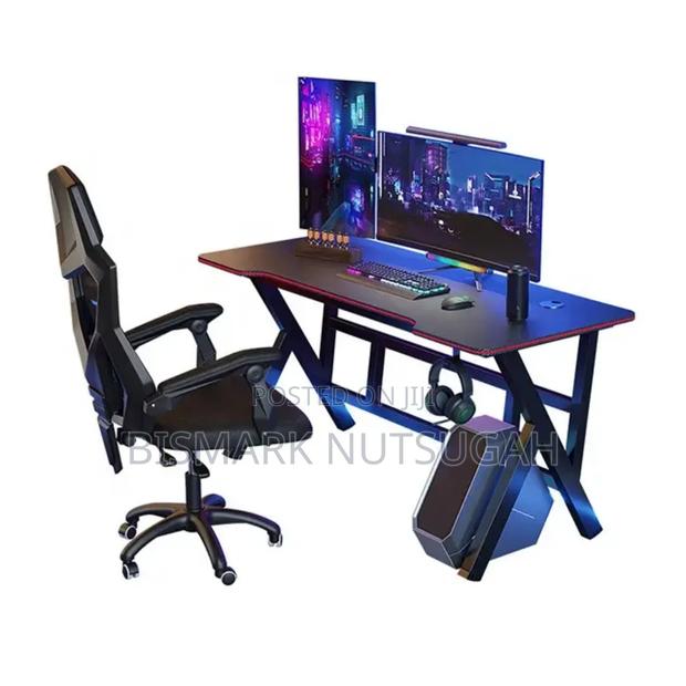 Gaming / Laptops Table For Sale · Photo 1