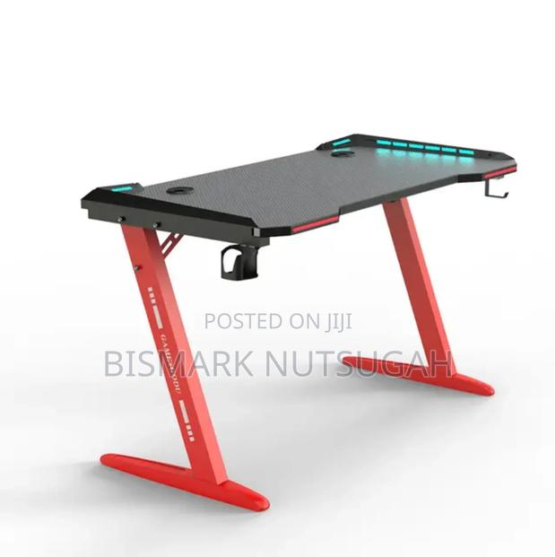 Gaming / Laptops Table For Sale · Photo 8