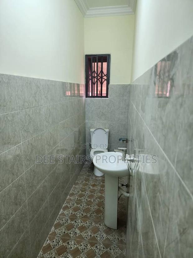 2bdrm Apartment in Behind Trade Fair for rent · Photo 7