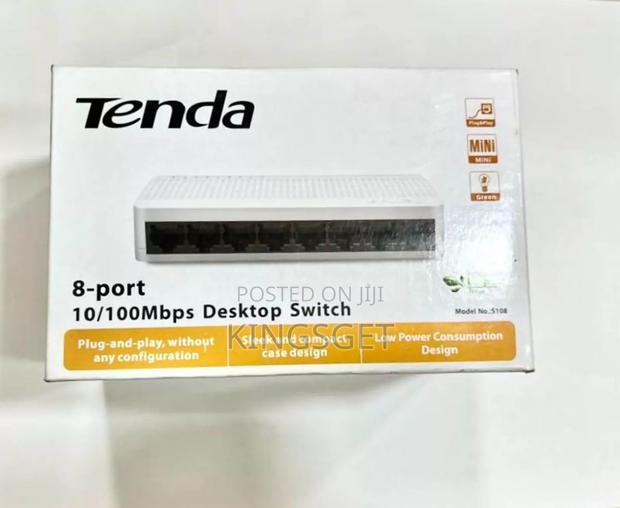 8 Port Desktop Switch · Photo 1