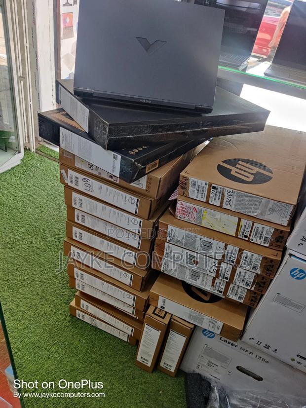 New Laptop HP Victus 16 16GB AMD Ryzen 7 SSD 1T · Photo 8