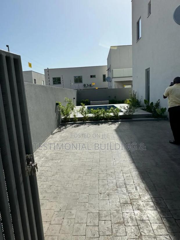 4bdrm House in Testimonial Building, East Legon for sale · Photo 2