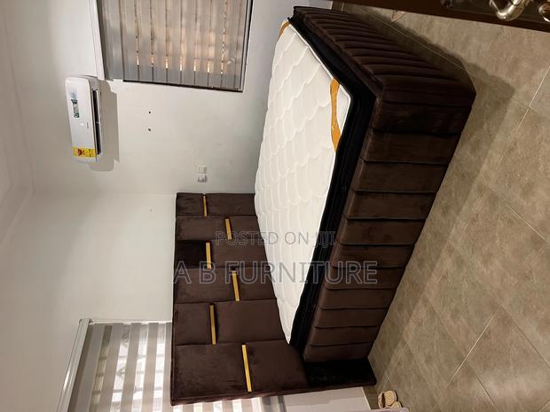King Size Bed Without Mattress · Photo 2
