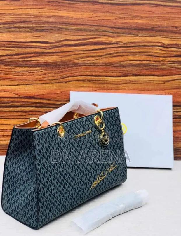 MK Quality Ladies Handbag · Photo 3