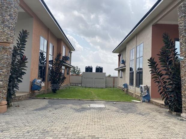 5bdrm House in Ayi Mensah, Oyarifa for sale · Photo 4