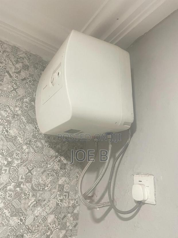Furnished 1bdrm Apartment in Madina for rent · Photo 8