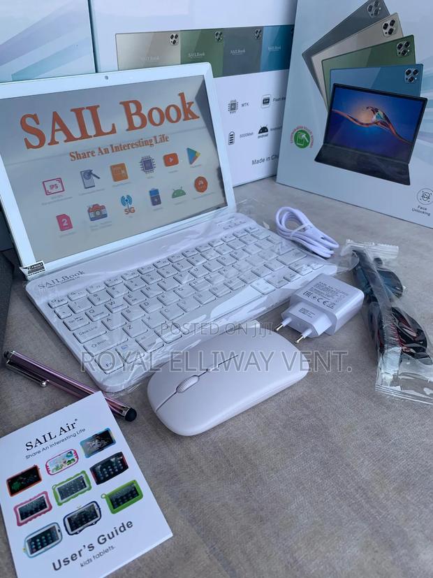 Sail Book S810 · Photo 3